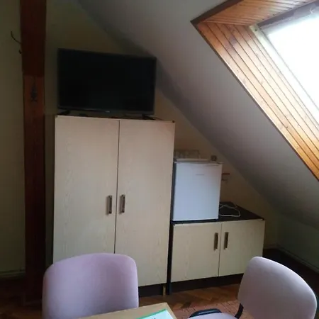 Konukevi Agria Retur Vendeghaz Eğri