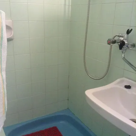 Konukevi Agria Retur Vendeghaz 3*