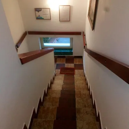 בית הארחה Agria Retur Vendeghaz אגר